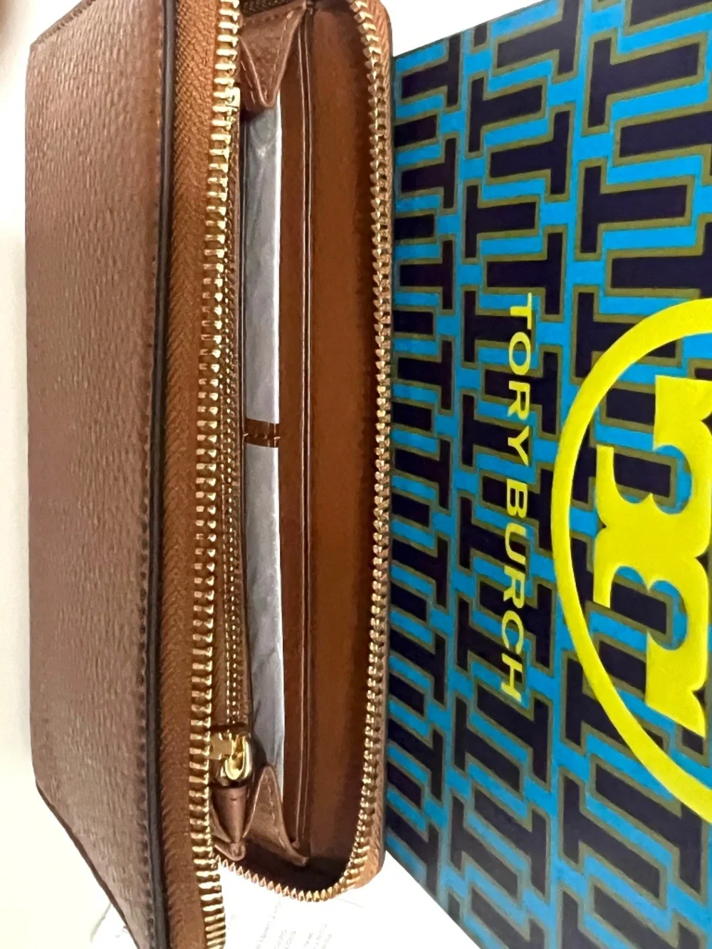 NWT Tory Burch Perry Zip Continental Wallet - Light Umber